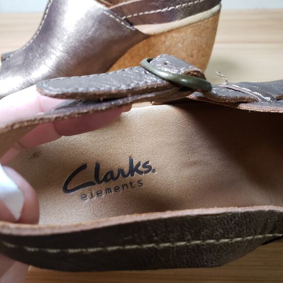 Clarks Women's 7 Brown Metallic Leather Wedge Sandals Buckle Ankle Strap Boho - Picture 8 of 8